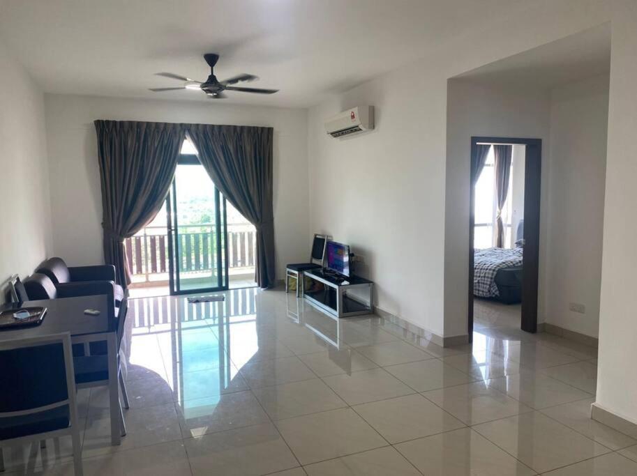 126 Kempas Homestay Johor Bahru Luaran gambar